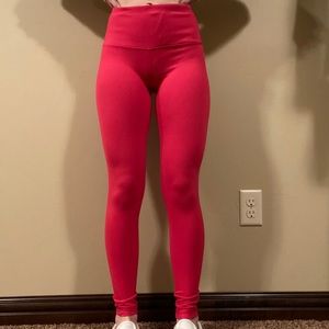 pink leggings